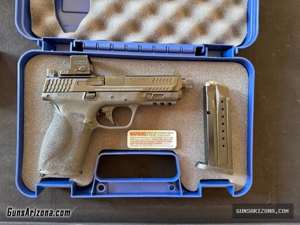 Smith & Wesson M&P9 2.0 Threaded Barrel w/ Holosun