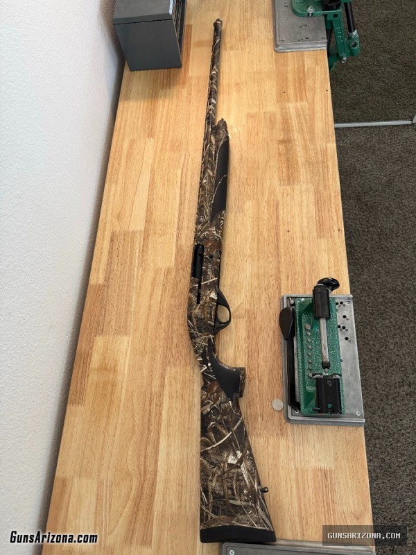 Weatherby Element Waterfowler 20Ga. (Like New)