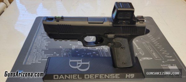 Daniel defense DH9