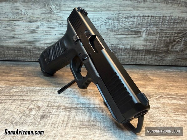 Glock 17 (Gen 5) LE trade-in w/ AmeriGlo HD night sights #906
