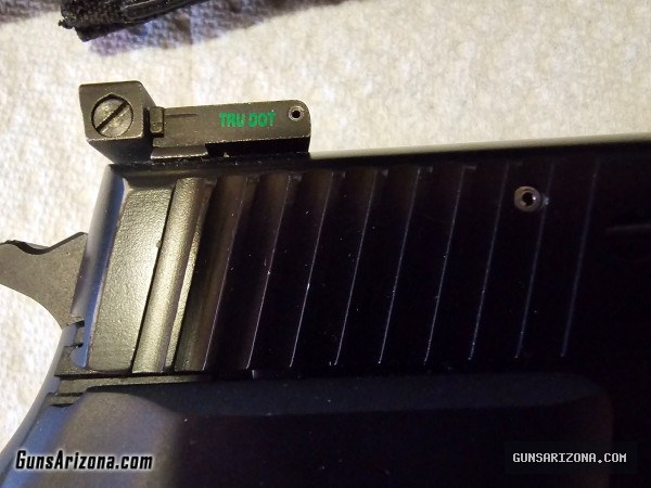 Sig Sauer P220 .45 ACP