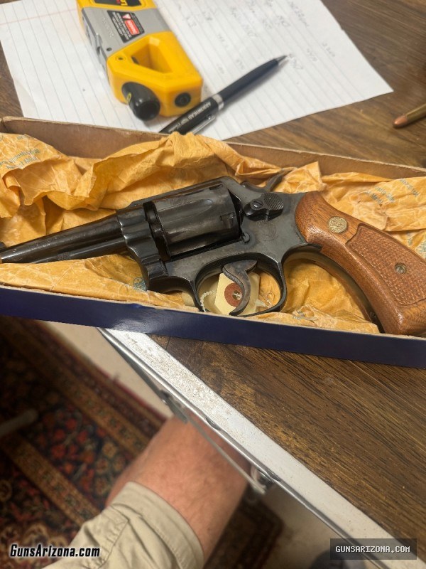 Smith & Wesson model 10–2 4 inch 38 special