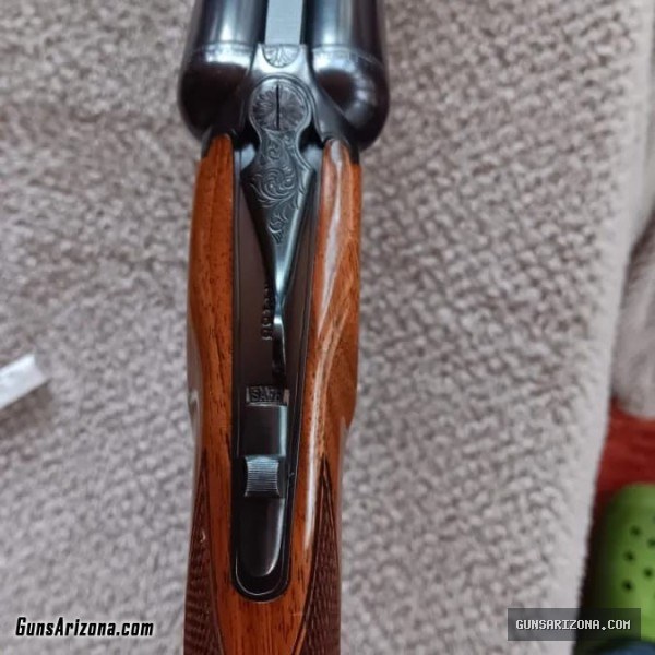 Browning BSS 20 ga.Exc + Cond. 3" chambers.