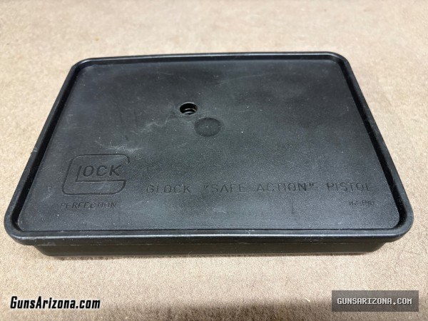 Glock 19 vintage 'Tupperware' hard case
