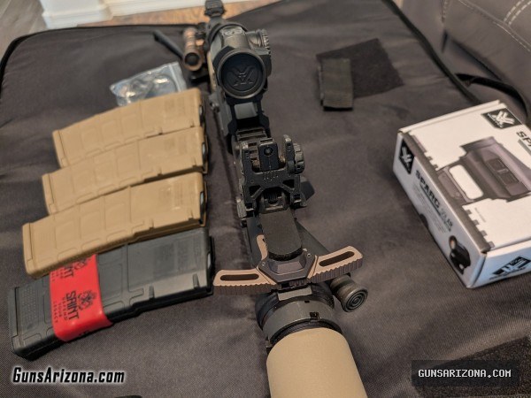 Springfield Saint Victor AR556 16"