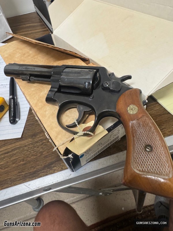 Smith & Wesson model 10–8 38 Special 4 inch barrel