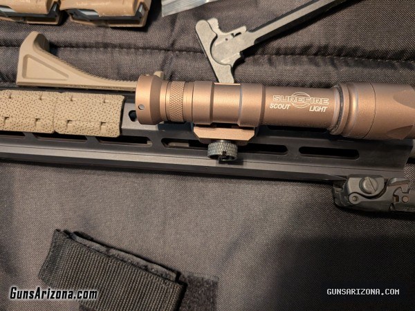 Springfield Saint Victor AR556 16"