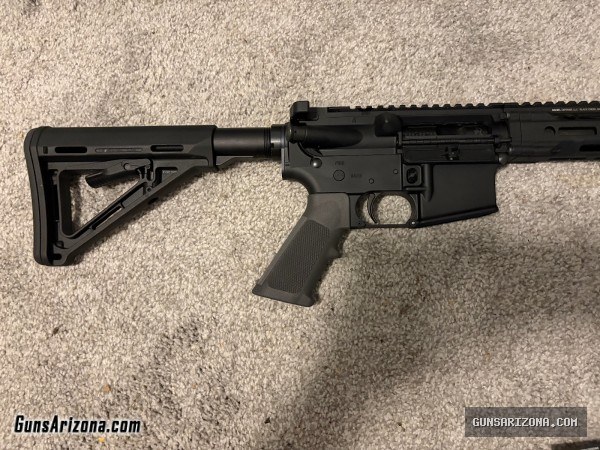 Daniel Defense DDM4V7 AR-15