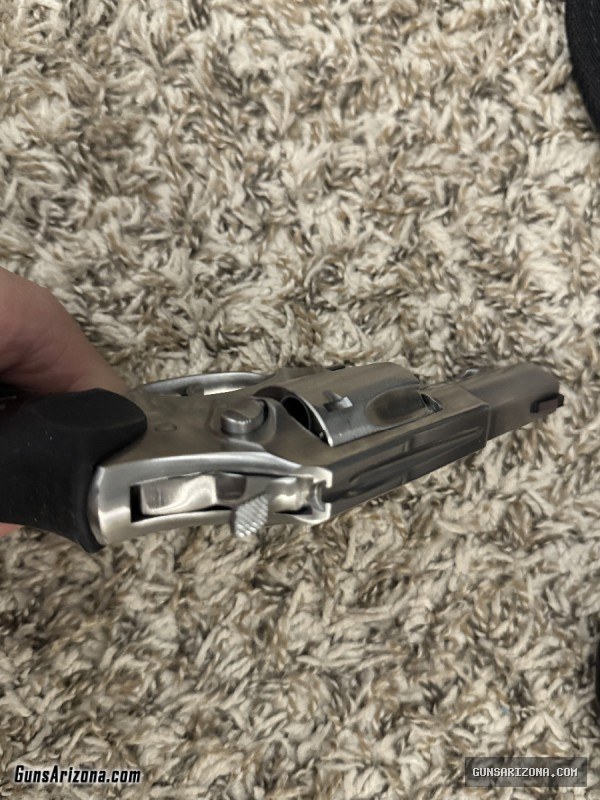 Ruger SP101 .357 magnum .38 special revolver 2