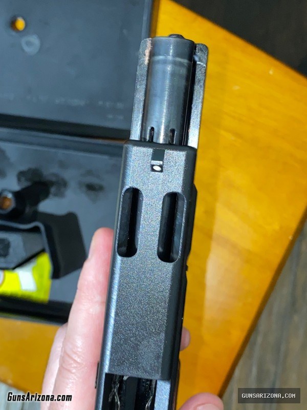 Rare Gen2 Glock 22c .40 Factory compensated & ported pistol original box