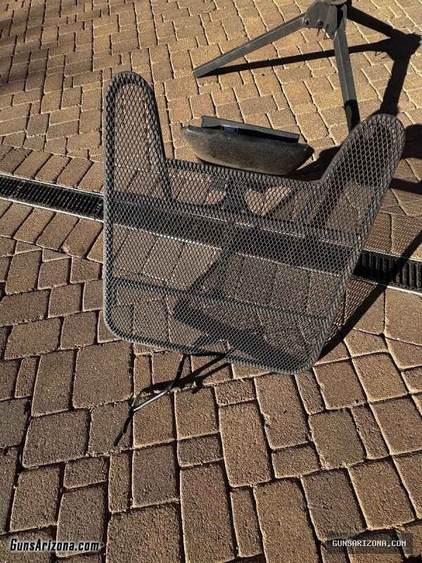 Metal shooting table w seat that swivels for hunting or long range shooting