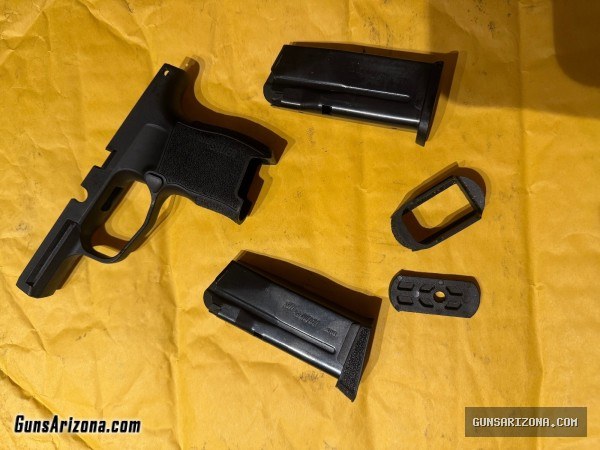Sig P365 grip module works with 9mm and .380auto mags