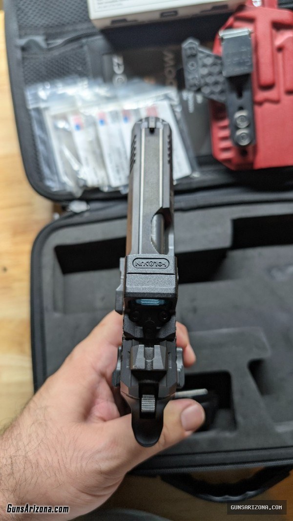 Cajun Shadow 2 Carry