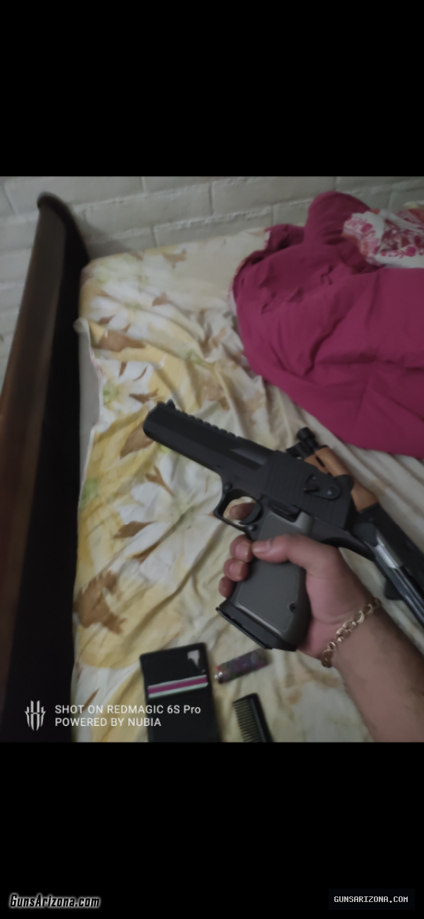 Desert Eagle Magnum Research