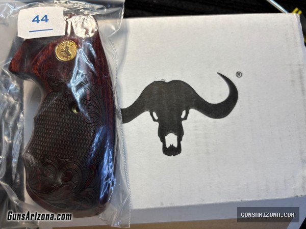 Colt Python grip new Altamont