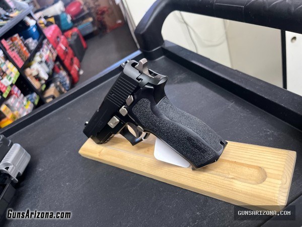 Sig Sauer P226 Stainless 9mm Para Pistol