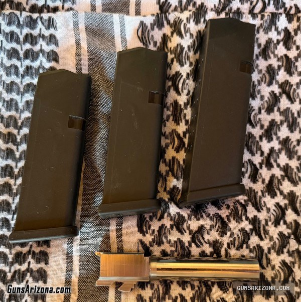 Glock 23 357 sig conversion barrel and 3 factory magazines all like new