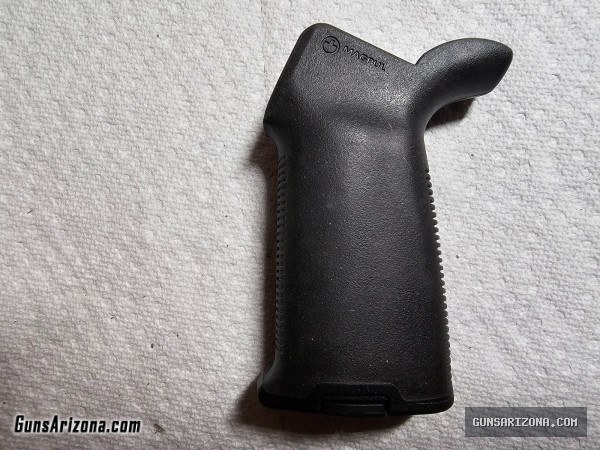 MAGPUL PISTOL GRIP $ 20.00