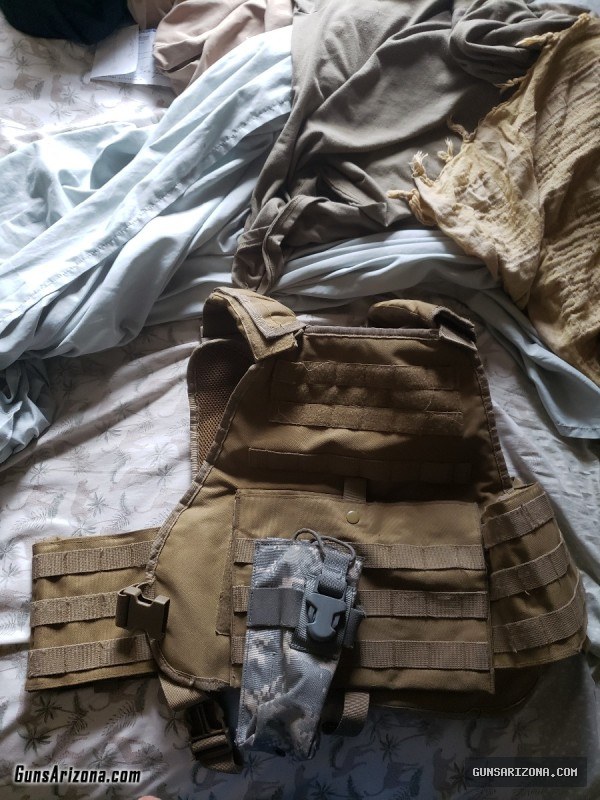 Rothco Plate Carrier with Tourniquet Pouch and Security Patch