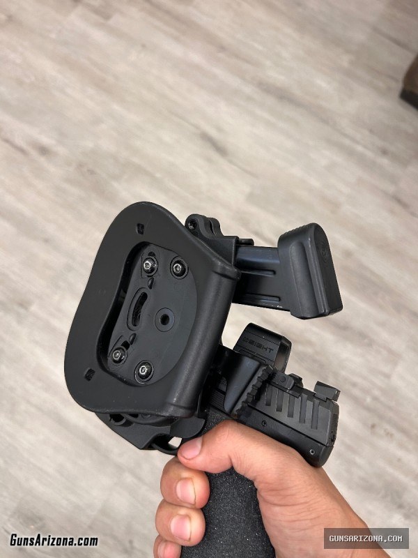 CZ P10C Ported + 2 holsters&upgrades
