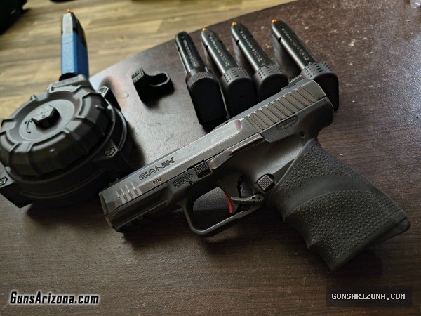 Canik TP9 SF Elite-S.  4 magazine's. 1 50 Rd drum.   850 rounds 9mm Ammunition.