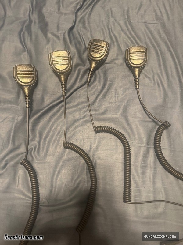 Shoulder mic