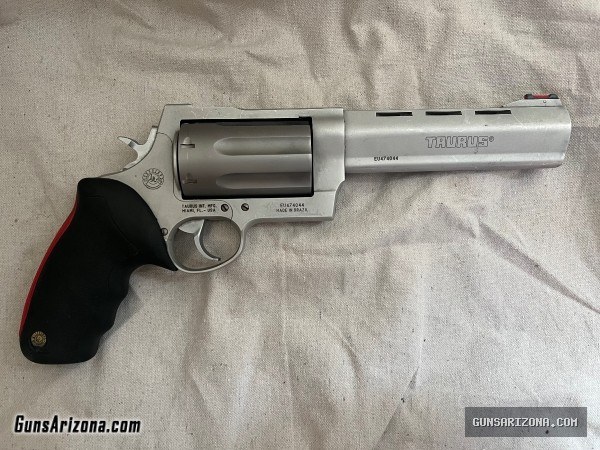 Taurus Raging Judge Magnum  .45 Colt / .410