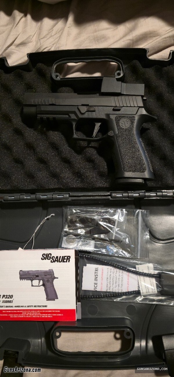 SIG SAUER P320 X-Full Size 9mm Pistol w/ Romeo1 PRO Reflex Sight