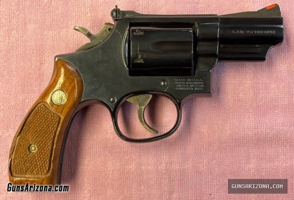 Smith & Wesson 19-5 .357 Magnum Double/Single-Action Revolver