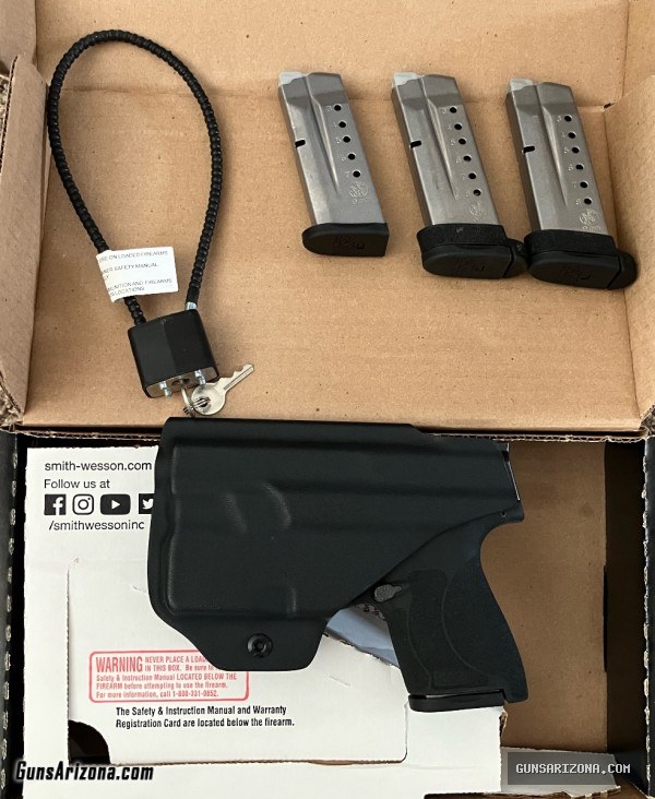 S&W Shield 2.0 9mm, night sights, light/laser, holster, 4 mags
