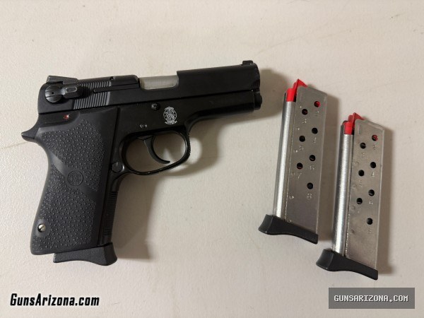 Smith & Wesson Model 3914 Compact 9mm: