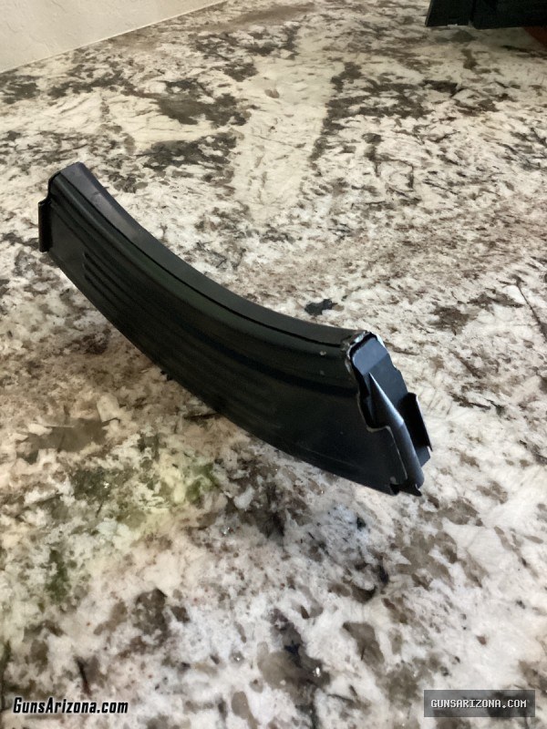 Mini 30 magazine