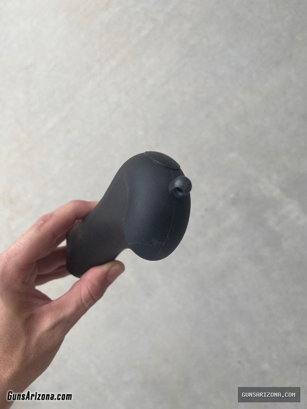 Mossberg shockwave raptor grip