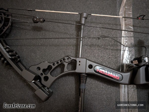 Darton Emergence Black Compound Bow #35-50 RH