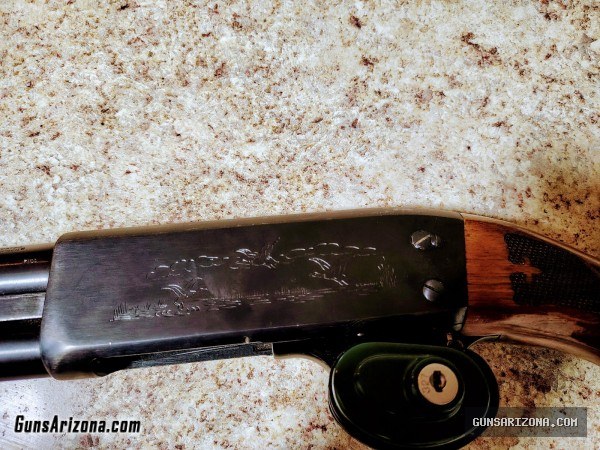 Ithaca model 37 1961 Featherlight 12 gauge shot gun