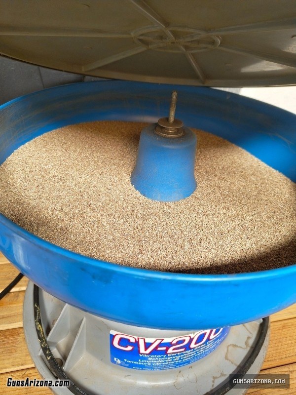 CV-2001 VIBRATORY CARTRIDGE CASE CLEANER