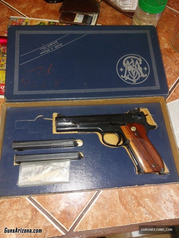 SMITH AND WESSON MODEL 52-2