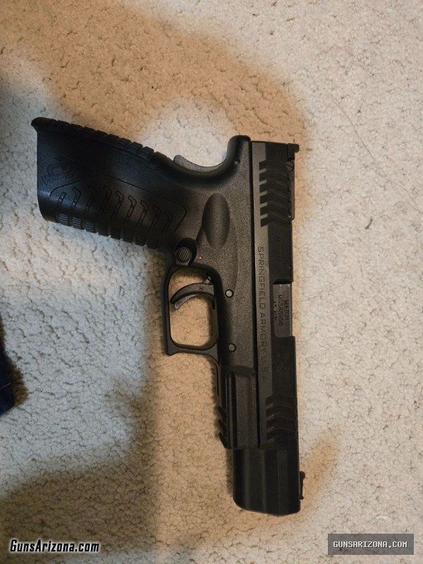 Springfield Armory XD-M 5.25 - .45ACP - Fiber Optic Sight - Holster - 3 Magazines