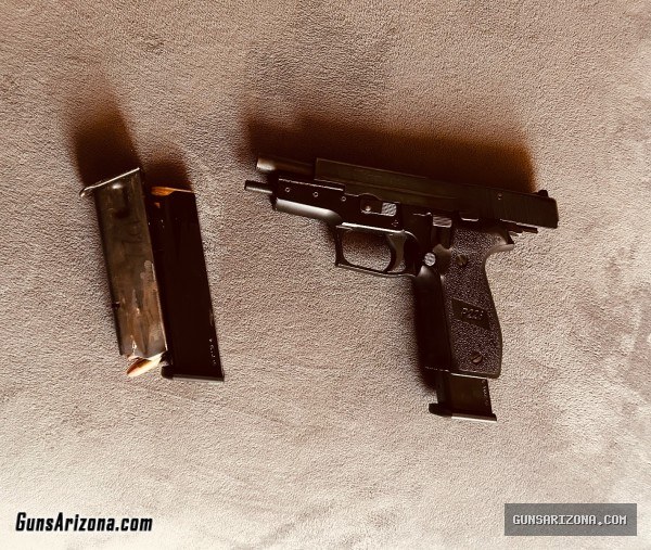 Sig P226
