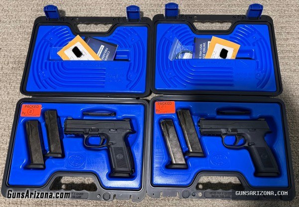 FNS 40 Caliber Pistol NEW Unfired 3 Mags
