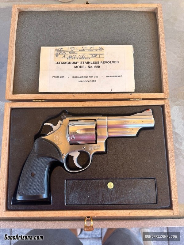 Smith and Wesson model 629 no dash