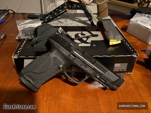 Smith and Wesson M&P 2.0 10mm
