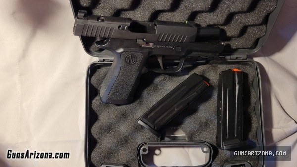 SIG SAUER P320 XC 9MM