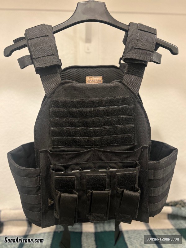 Aero Precision , WOT , Spartan plate carrier