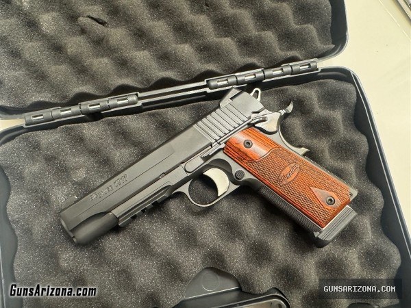 SIG 1911 .45 railed