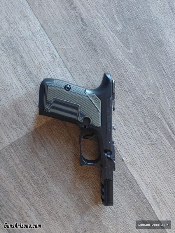 Complete metal glock frame with grips