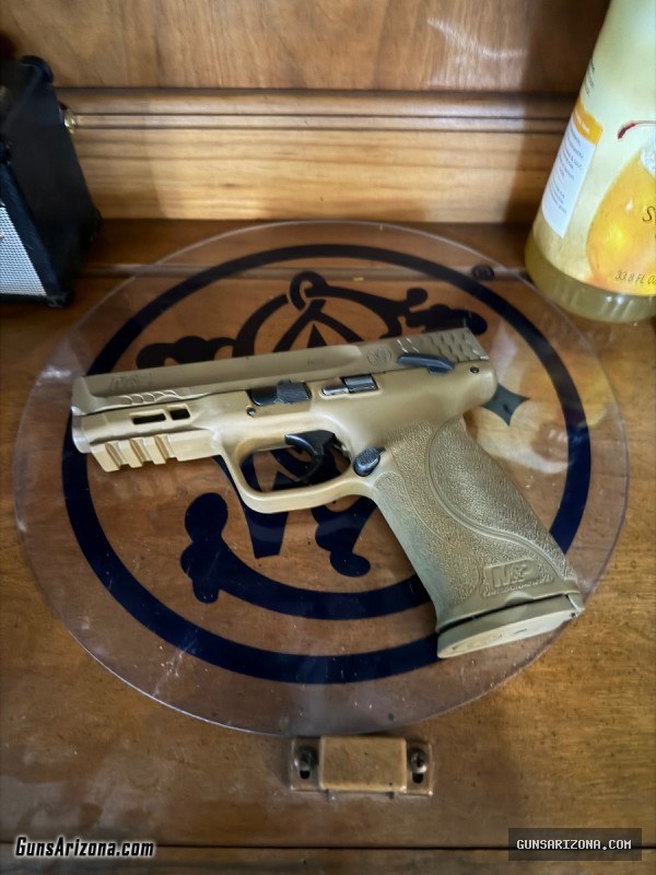 Smith & Wesson  4.6
