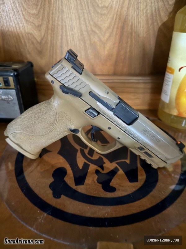 Smith & Wesson  4.6