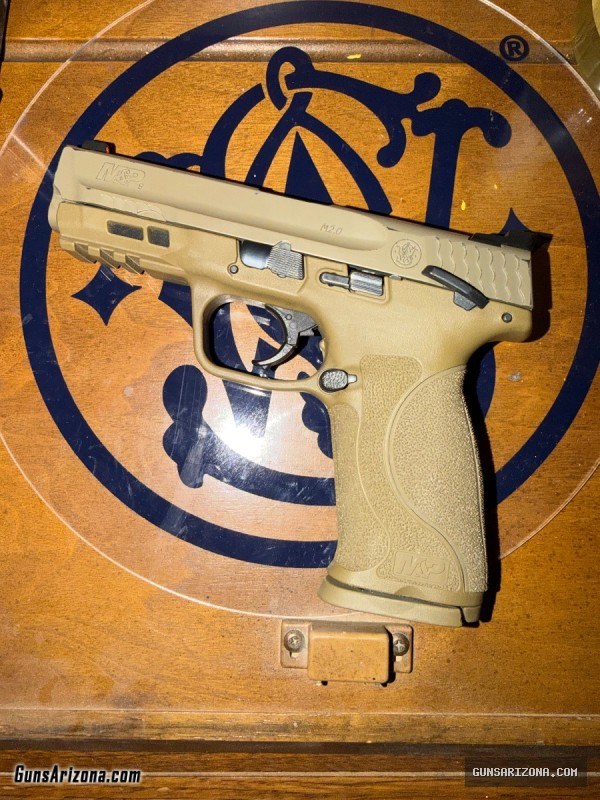 Smith & Wesson  4.6