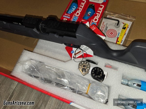 UMAREX Komplete NCR .22 Air Rifle Lots of Extras